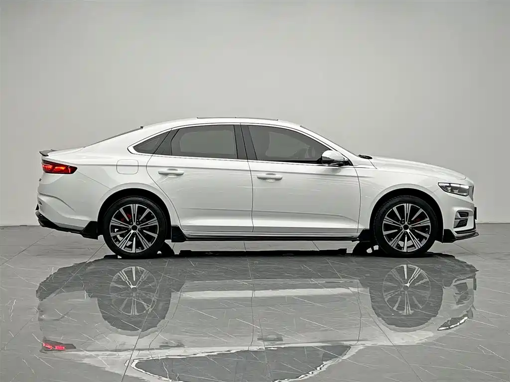 Geely Preface 2025 2.0TD