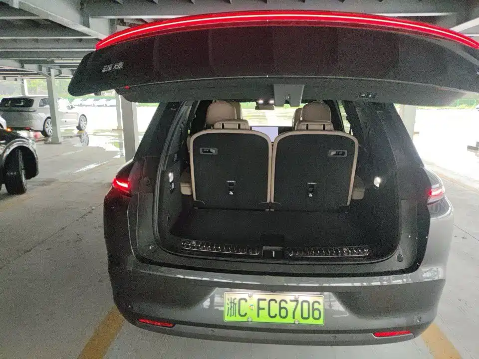 Li Auto Li L8 — миниатюра 8