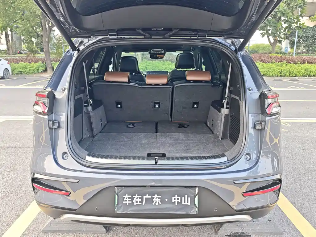 BYD Tang New Energy — миниатюра 20