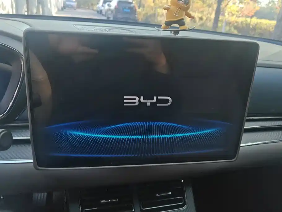 BYD Han — миниатюра 13