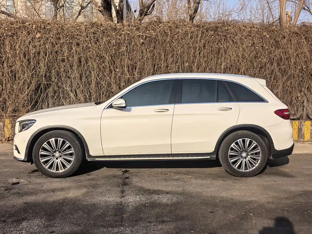 Mercedes-Benz GLC 2016 GLC 260 4MATIC