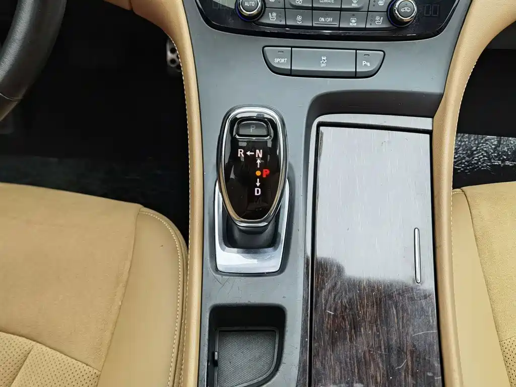 Buick LaCrosse — миниатюра 13