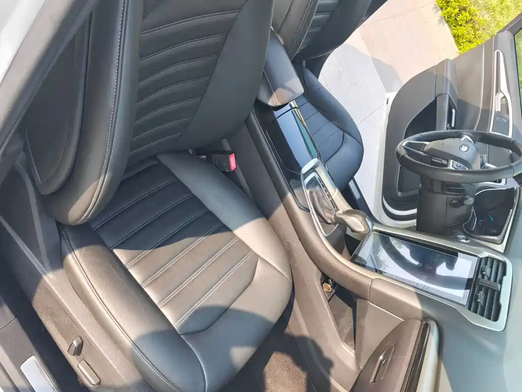 Ford Mondeo — миниатюра 8