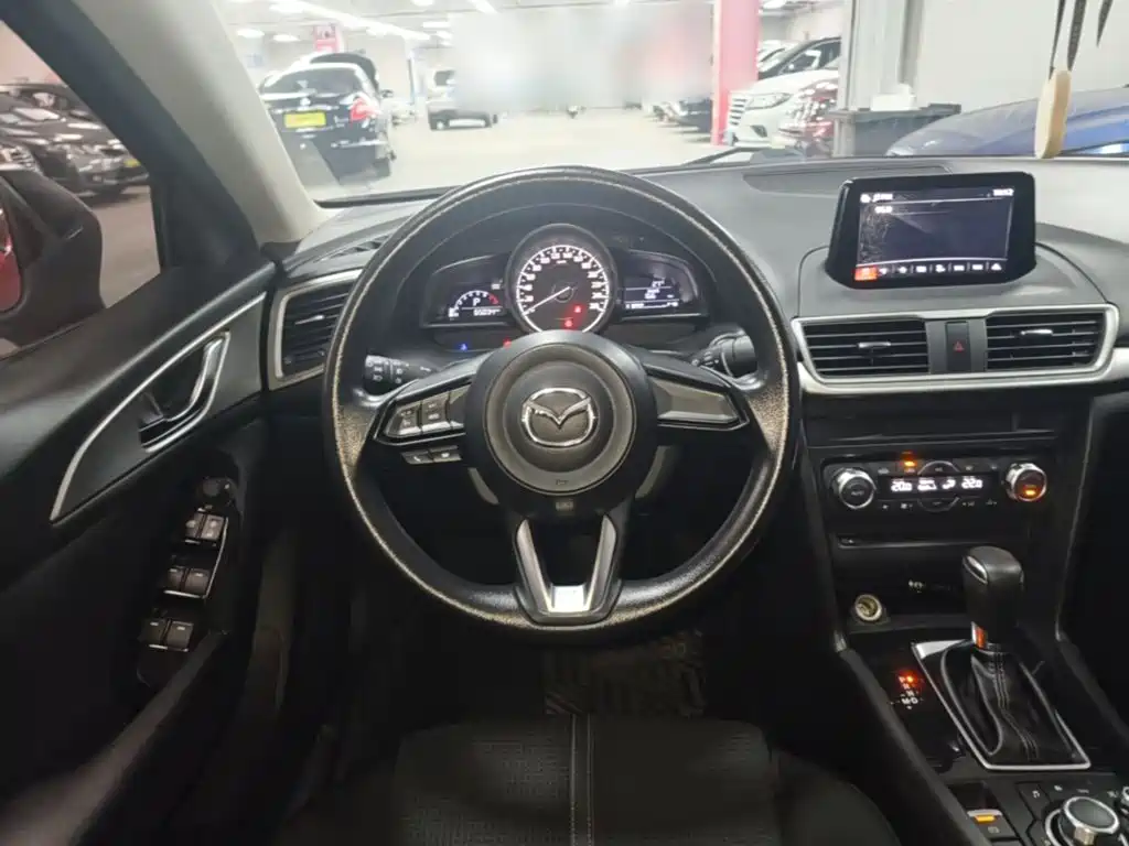 Mazda 3 Axela — миниатюра 11