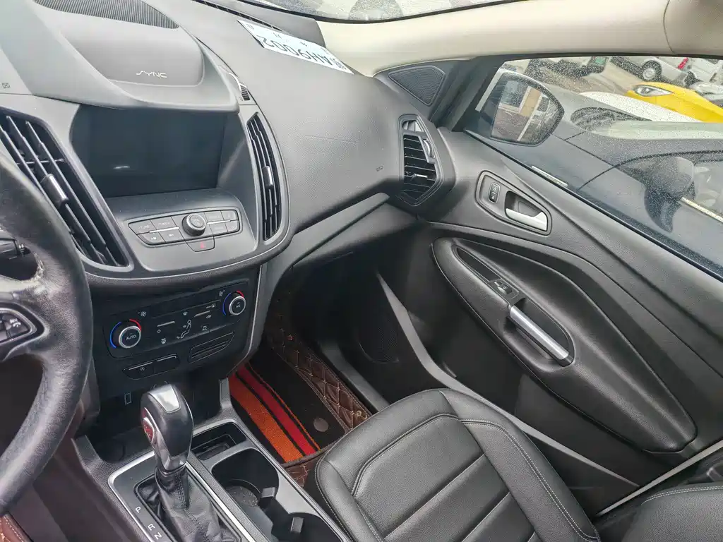 Ford Kuga — миниатюра 5