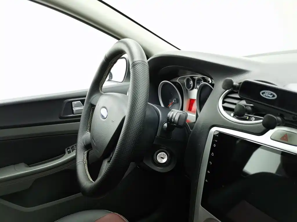 Ford Focus — миниатюра 22