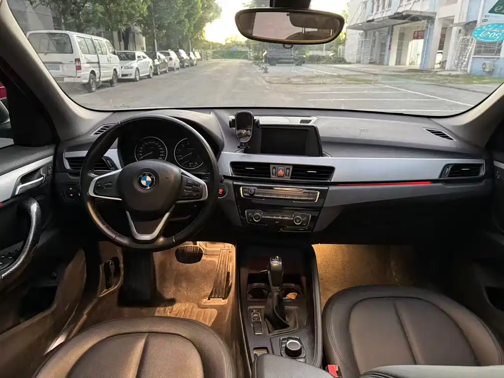 BMW X1 — миниатюра 9