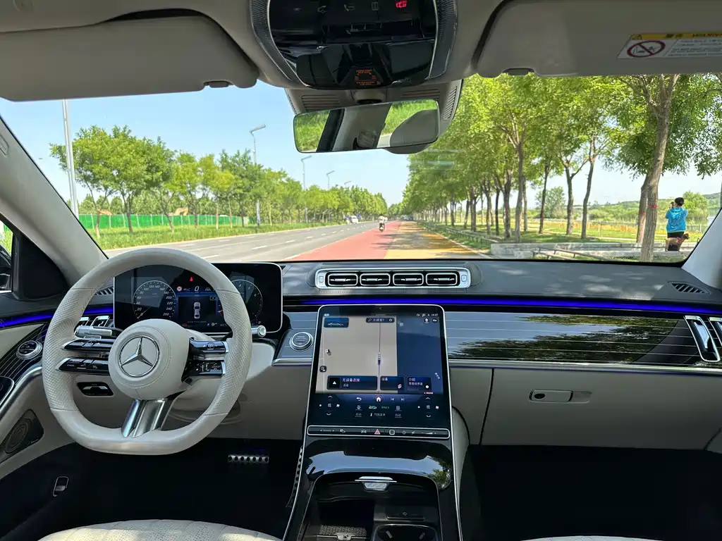 Mercedes-Benz S-Class — миниатюра 7