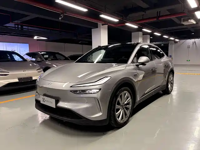 2025 Nio L60