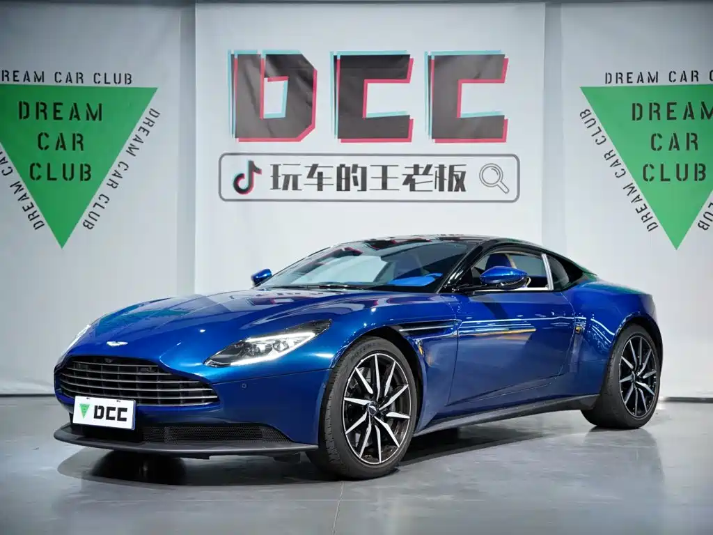 Aston Martin DB11 — миниатюра 6
