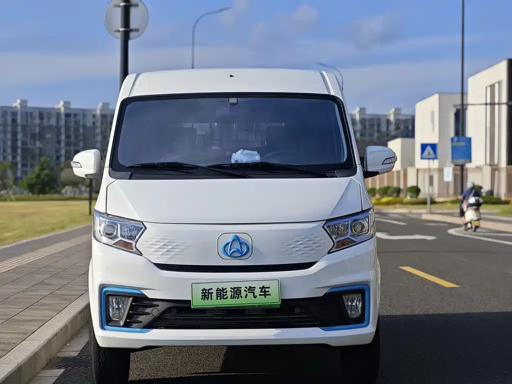 Kuayue Kuayue Star V5 EV — миниатюра 2