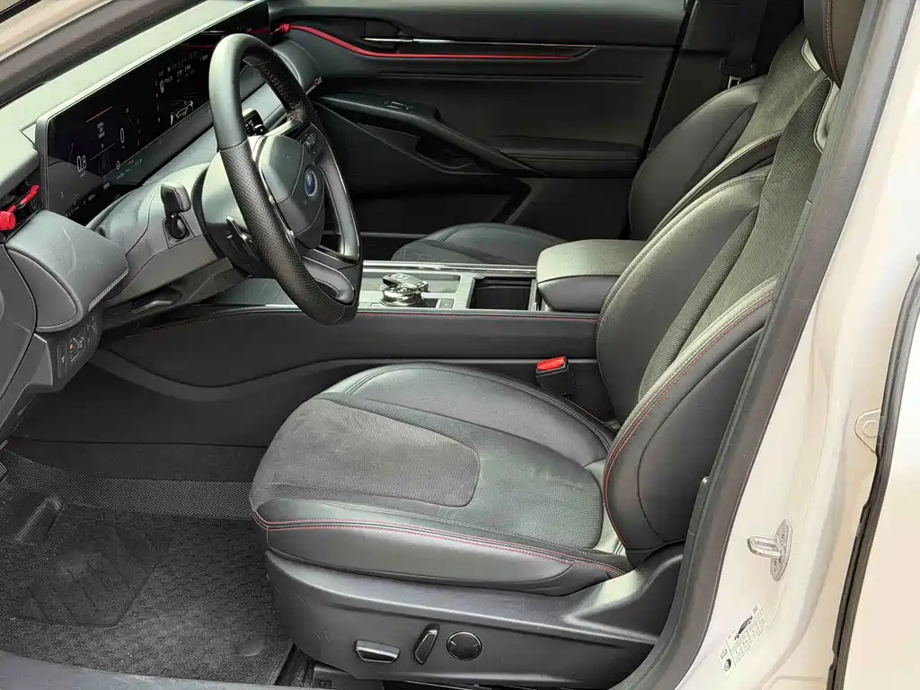 Ford Evos — миниатюра 8