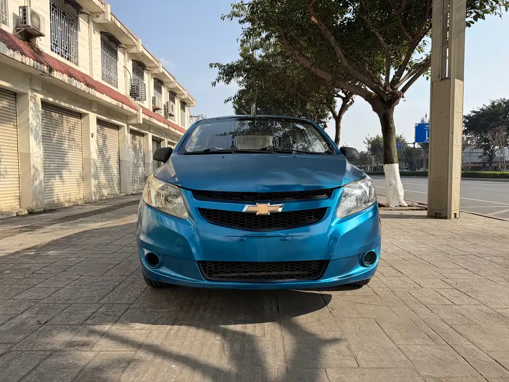 Chevrolet Sail Sedan 1.2L Manual Fashion Happiness Edition, фото 2