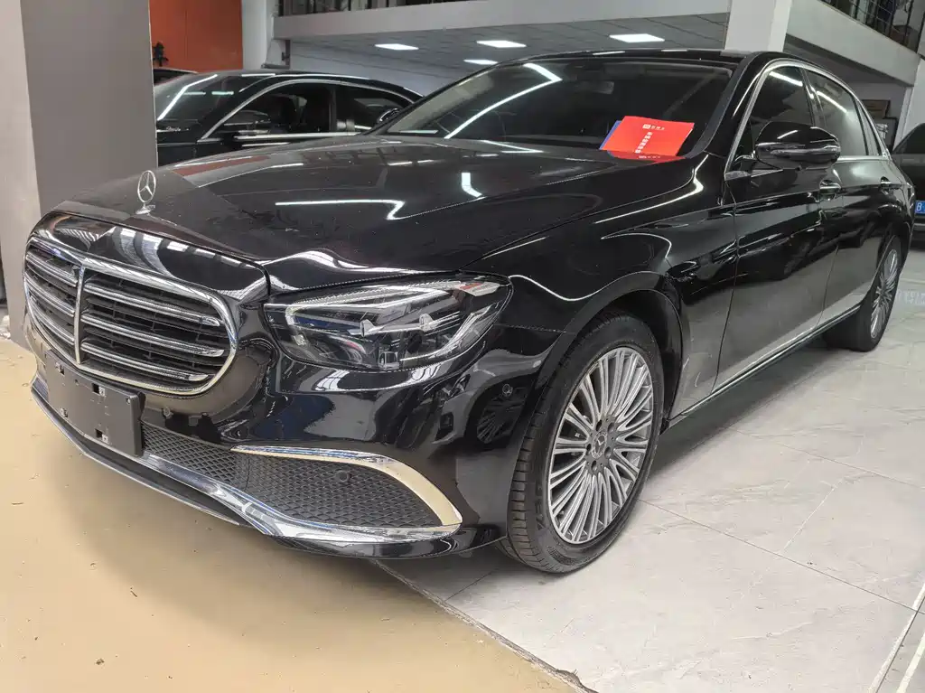 Mercedes-Benz E-Class 2022