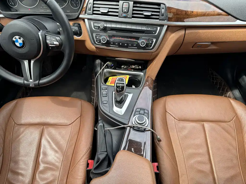 BMW 3 Series — миниатюра 6