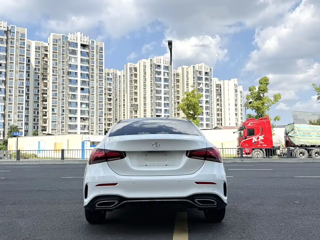 Mercedes-Benz A-Class — миниатюра 8