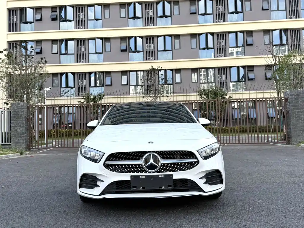Mercedes-Benz A-Class — миниатюра 2