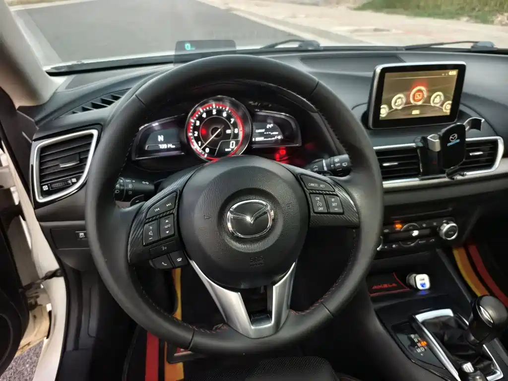 Mazda 3 Axela — миниатюра 14