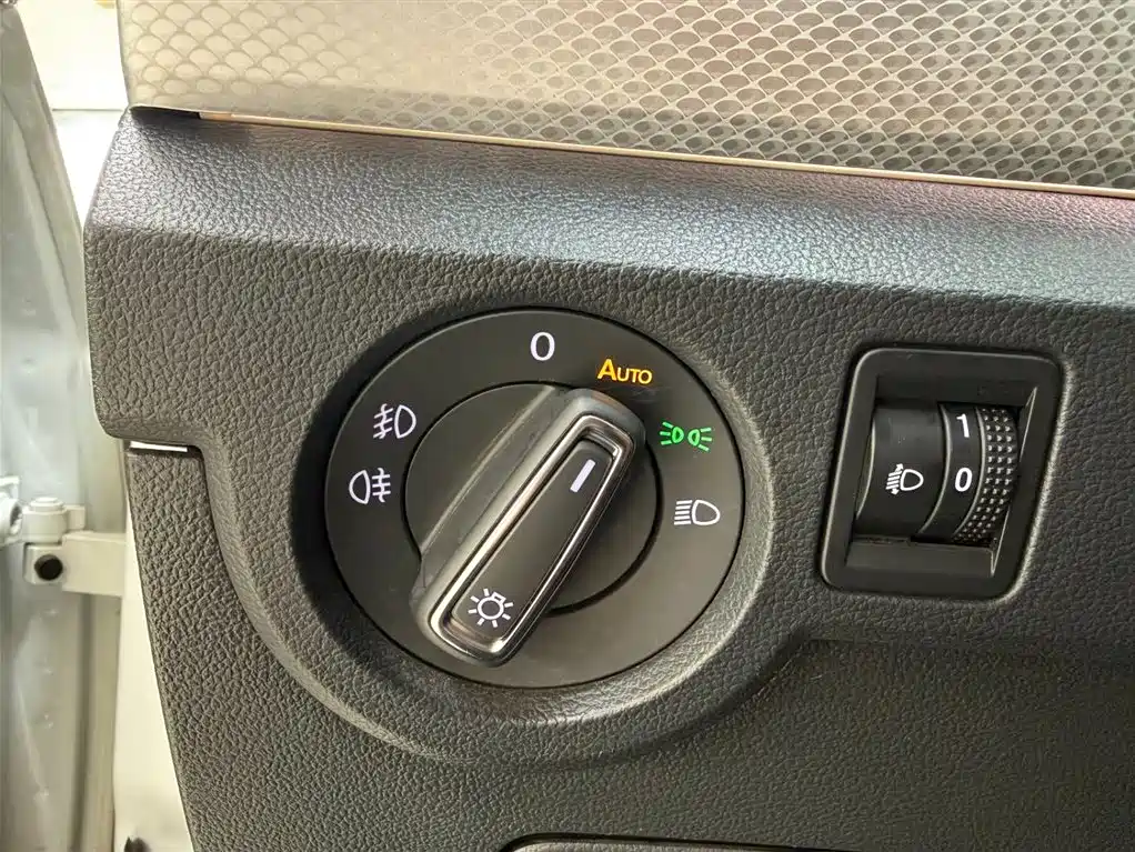 VOLKSWAGEN EXPLORING THE SHADOW