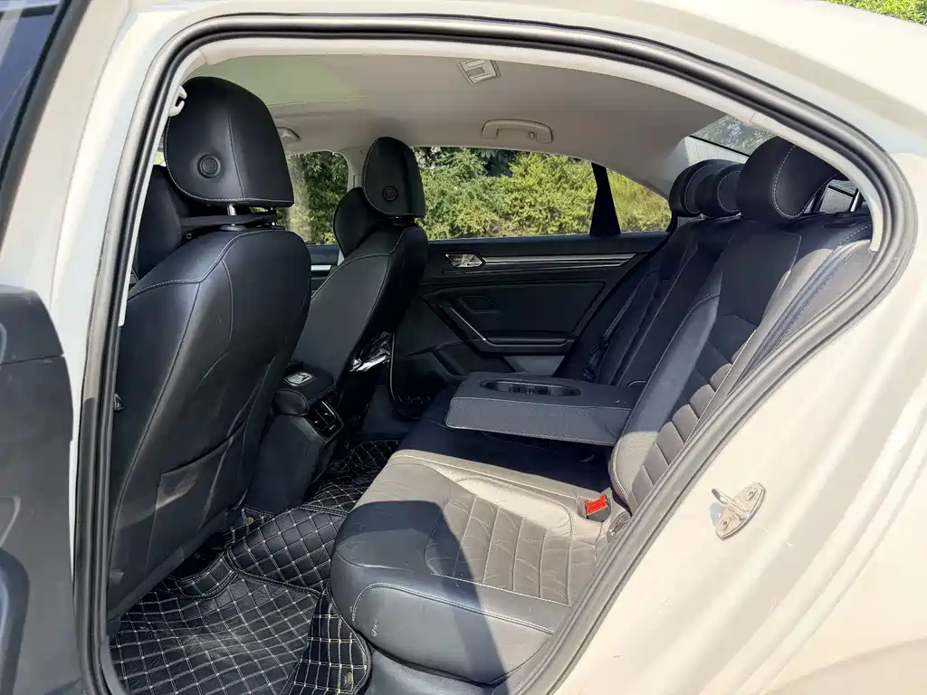 Volkswagen Lamando — миниатюра 9