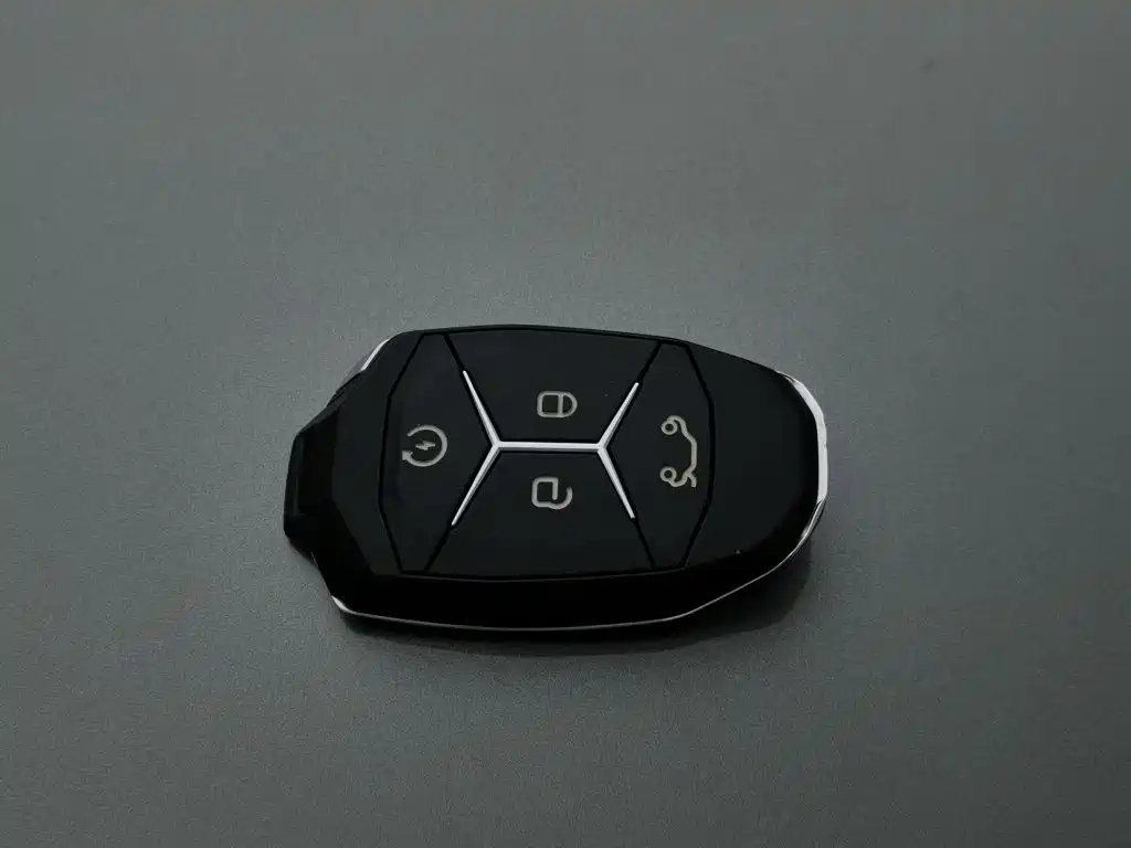 Lynk & Co 03 — миниатюра 19
