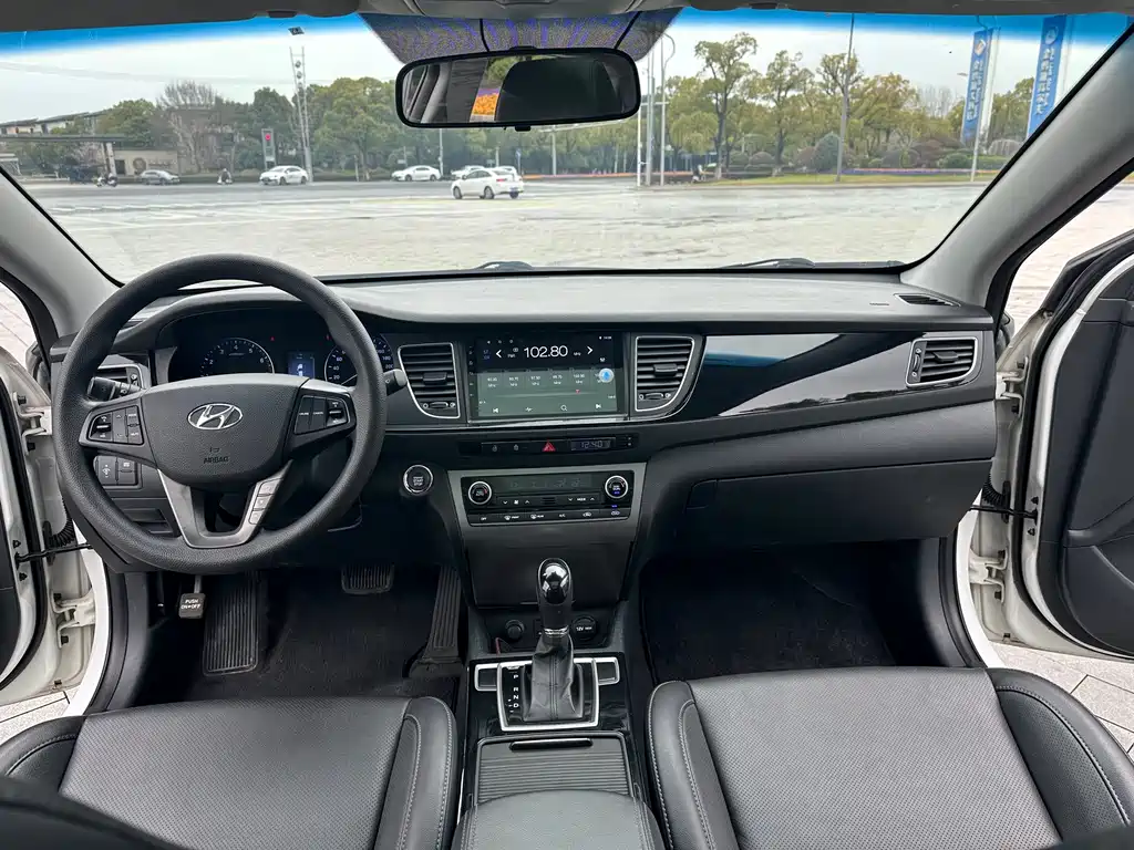 Hyundai Mistra — миниатюра 13