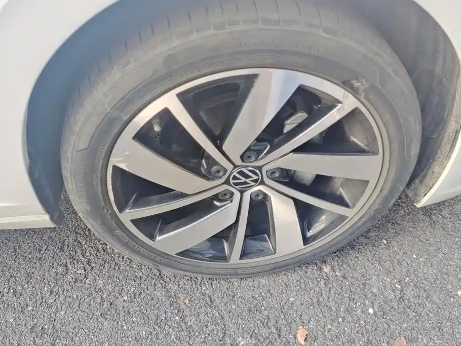 Volkswagen Sagitar — миниатюра 6