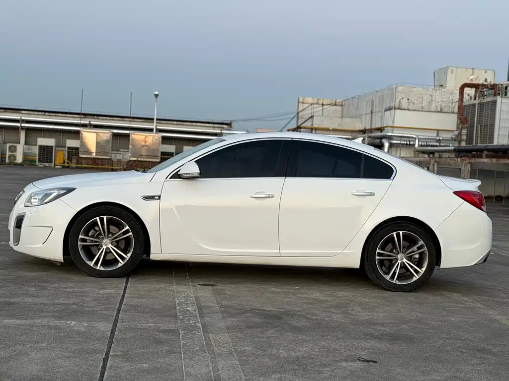 Buick Regal — миниатюра 7