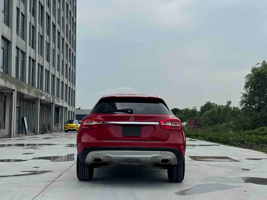 Mercedes-Benz GLA — миниатюра 8