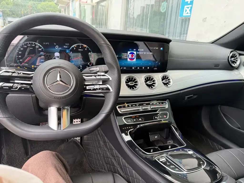 Mercedes-Benz E-Class (Import) — миниатюра 7