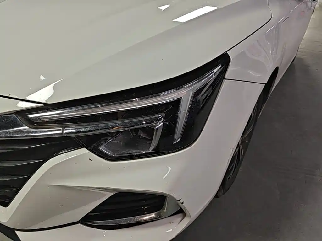 Roewe i6 MAX New Energy — миниатюра 24