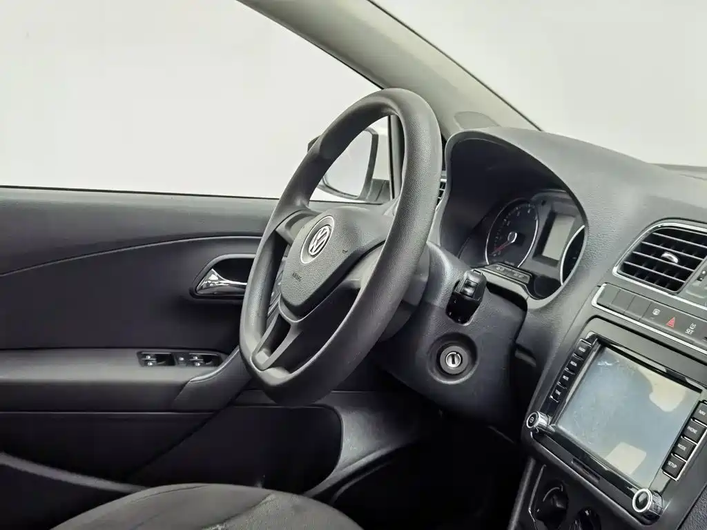 Volkswagen Polo — миниатюра 22