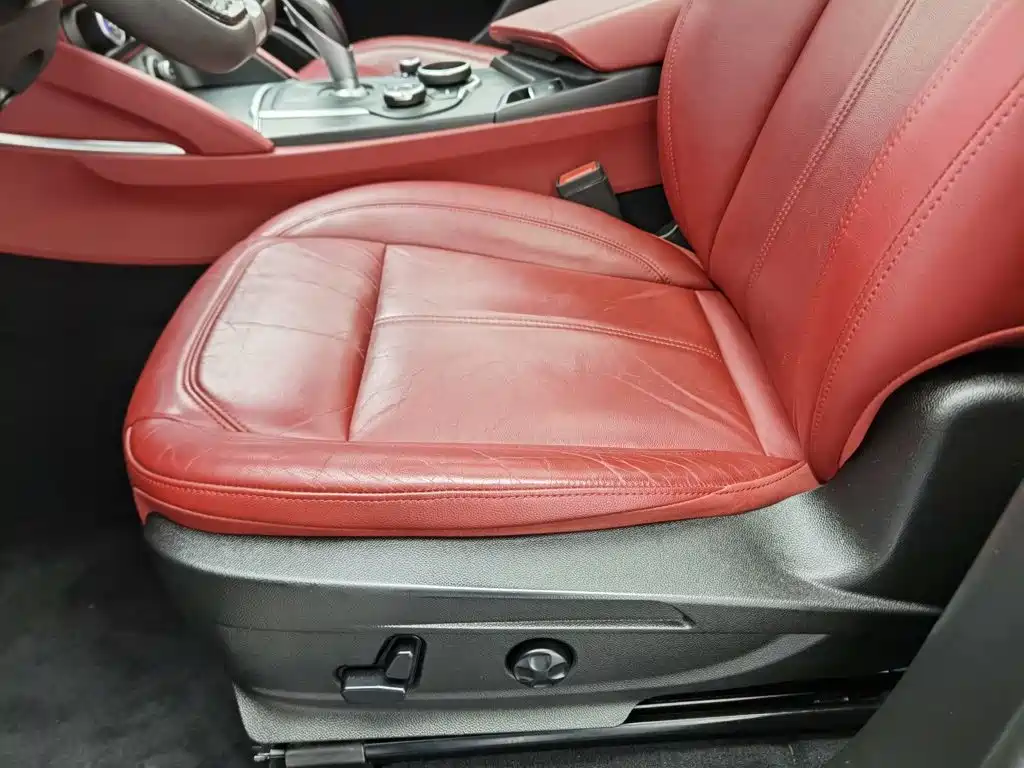 Alfa Romeo Stelvio — миниатюра 20