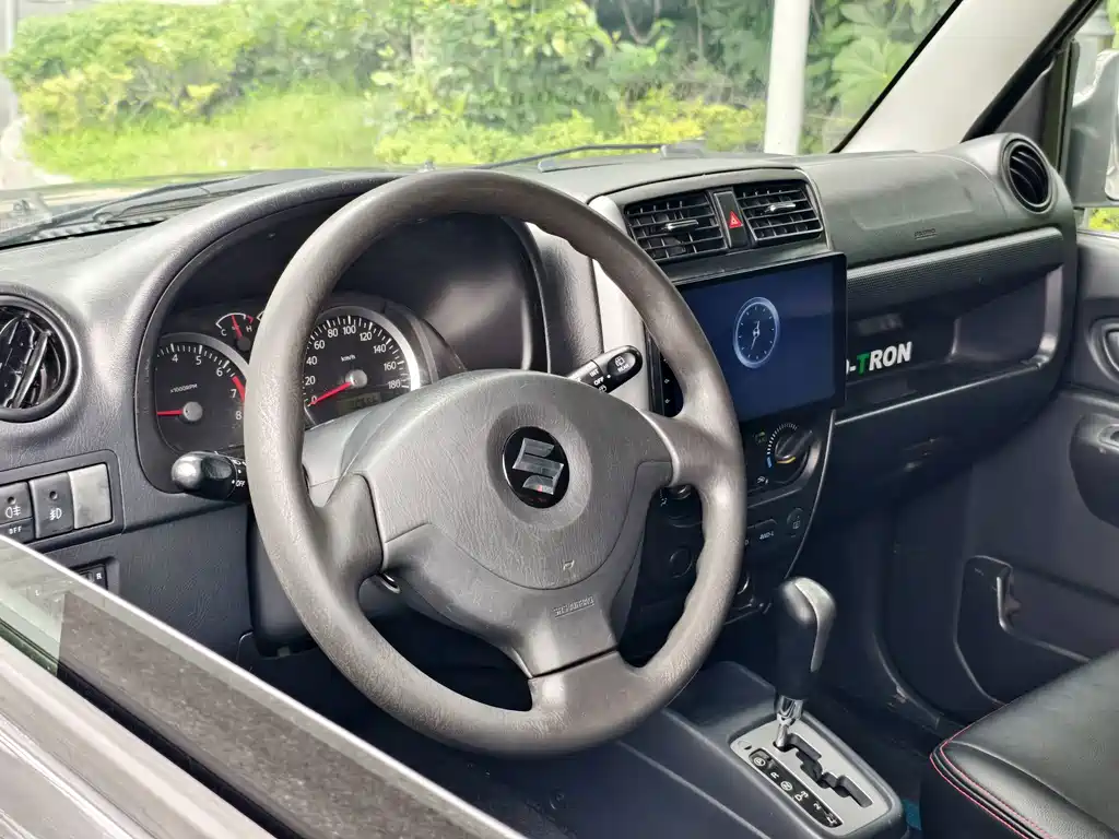 Suzuki Jimny — миниатюра 13