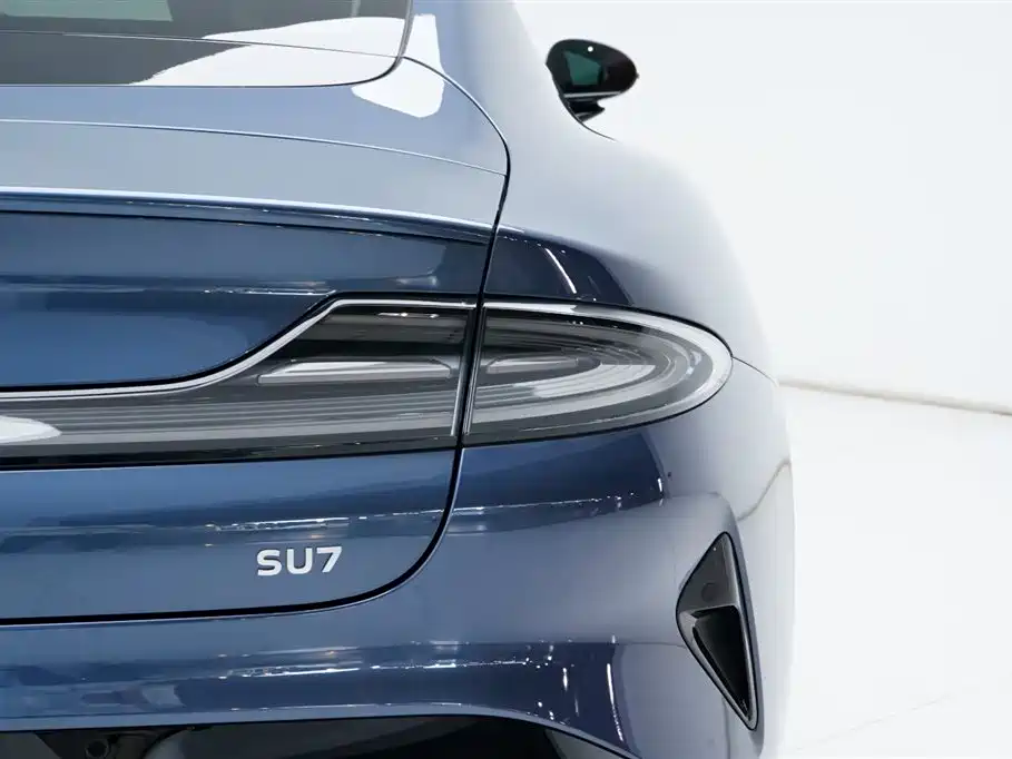 XIAOMI CAR XIAOMI SU7