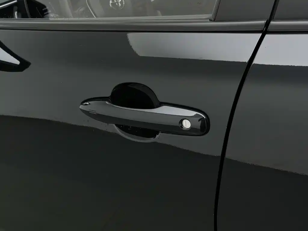 Toyota Frontlander — миниатюра 18