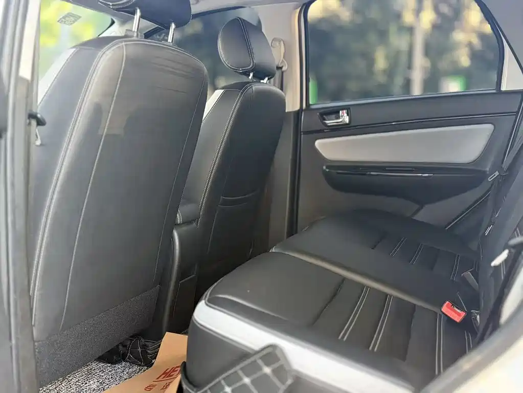 BAIC New Energy EC5 — миниатюра 5