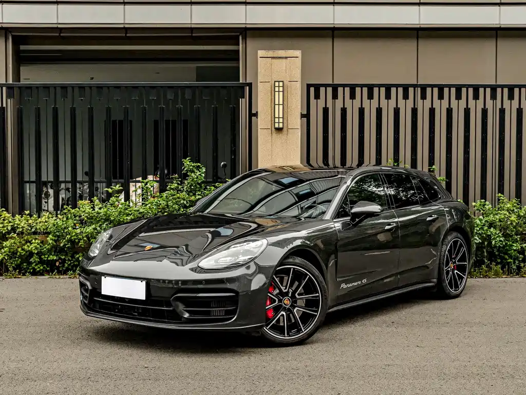 Porsche Panamera 2022