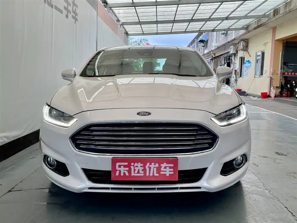 Ford Mondeo 2013 2.0L GTDi200 Luxury