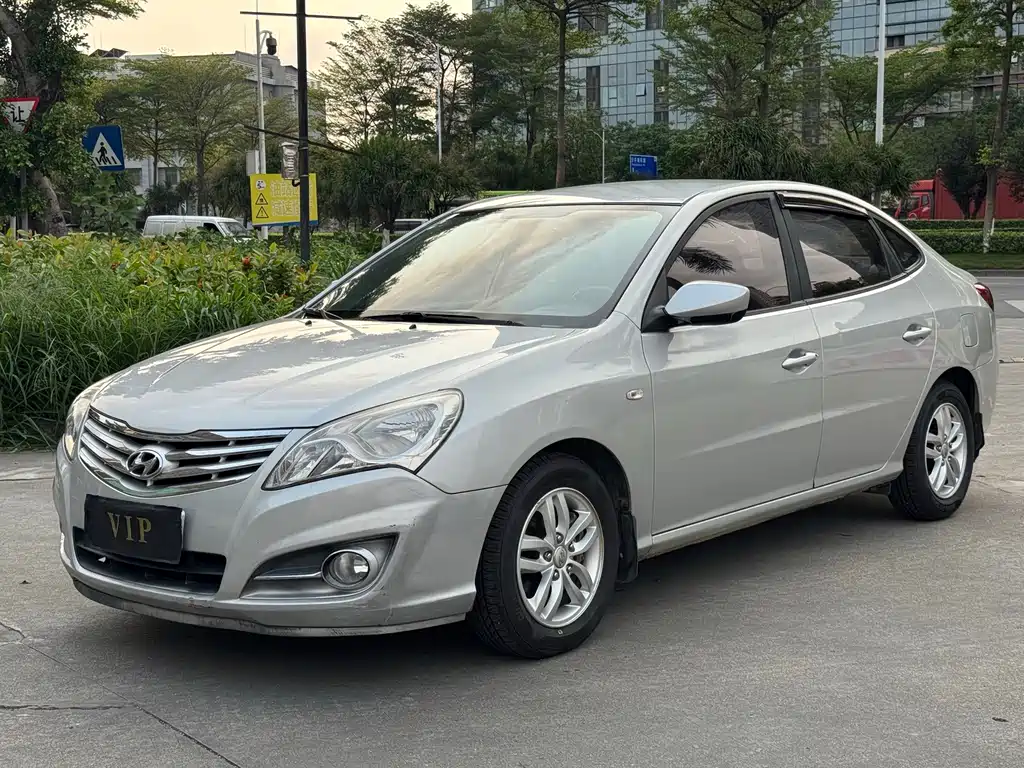 Hyundai Elantra