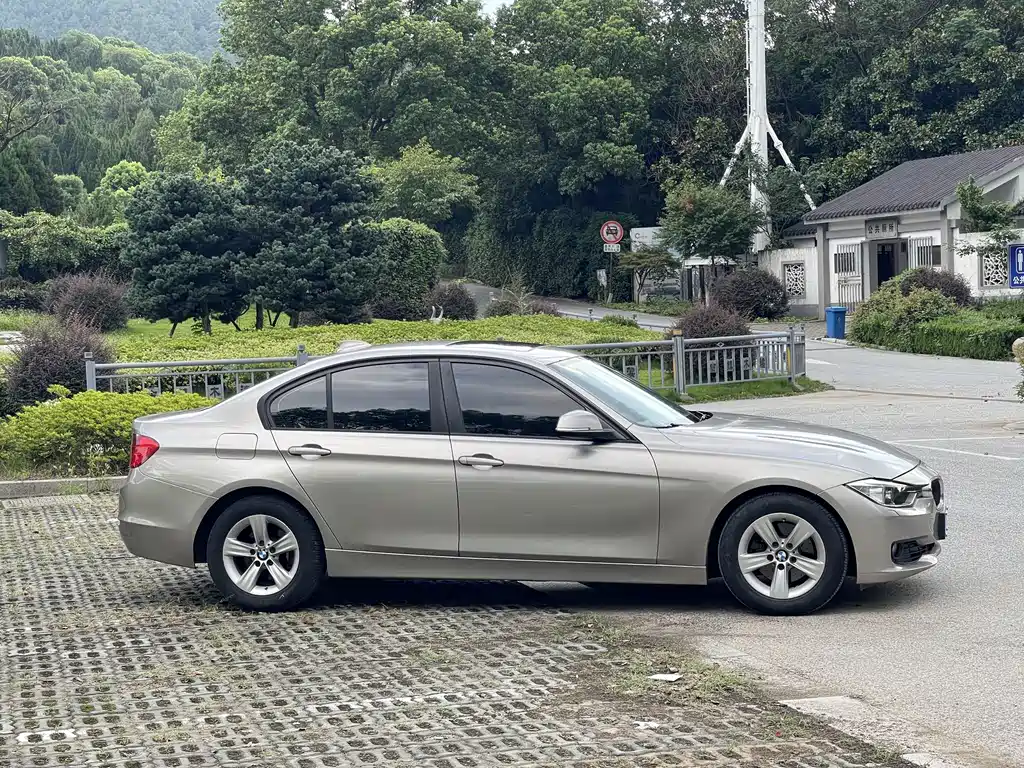 BMW 3 Series — миниатюра 15