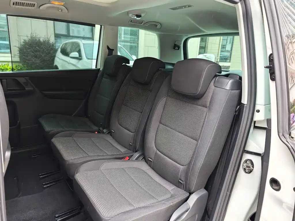 Volkswagen Sharan — миниатюра 12