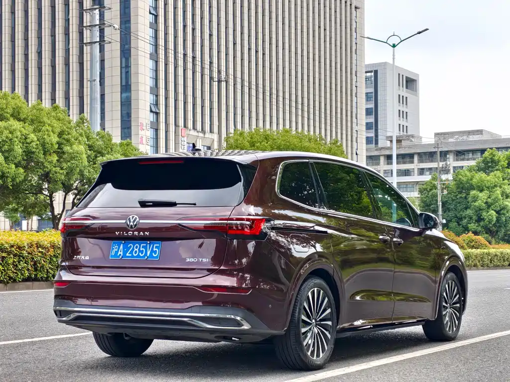 Volkswagen Viloran 2020 380TSI Luxury