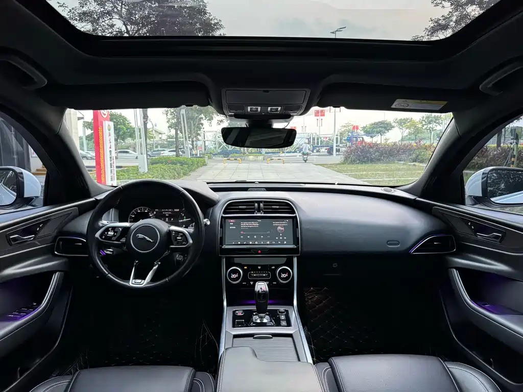 Jaguar XEL — миниатюра 3
