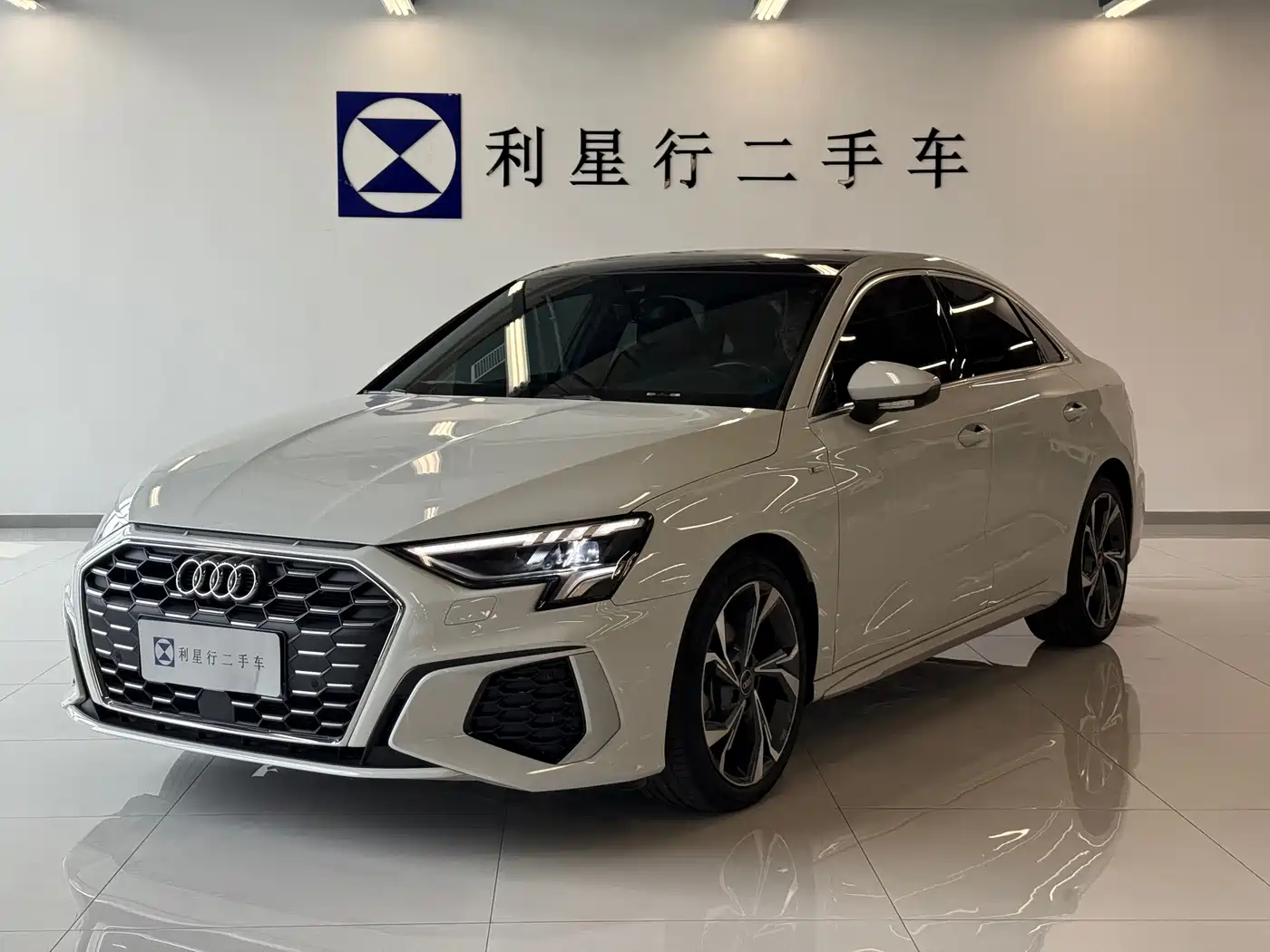 奥迪A3 2023款 A3L Limousine 35 TFSI 时尚运动型 2023