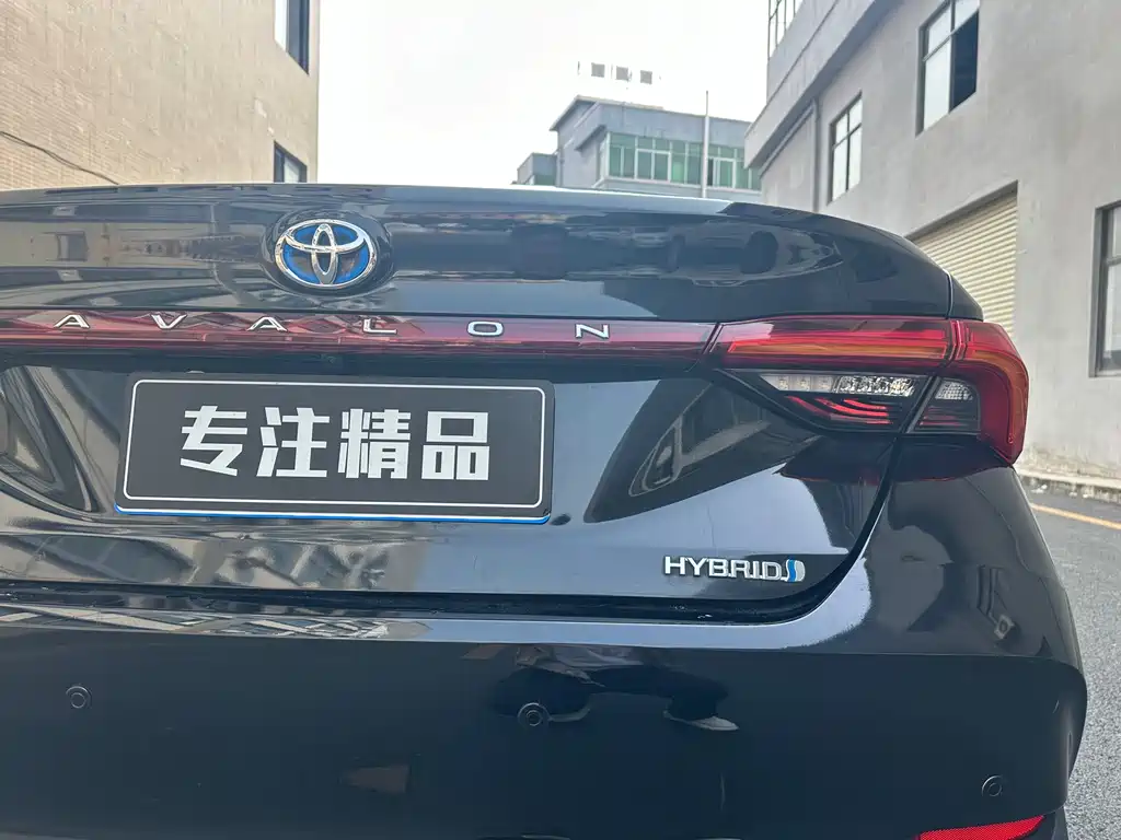 TOYOTA ASIAN DRAGON