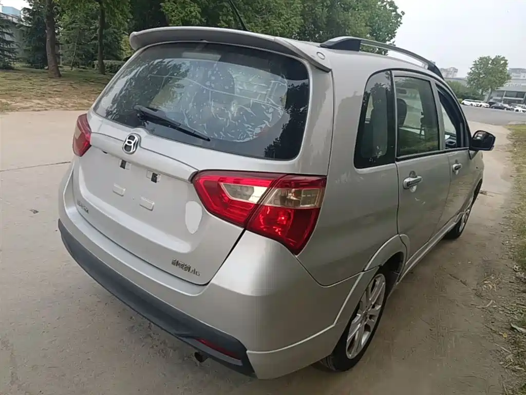 Suzuki Liana A6 — миниатюра 7