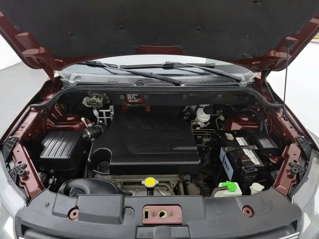 Dongfeng 370 2016 1.5L MT Luxury SFG15-02 7 мест