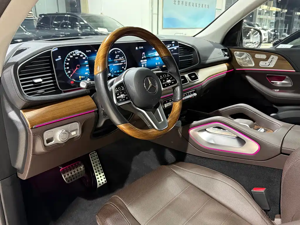 Mercedes-Benz GLS — миниатюра 5