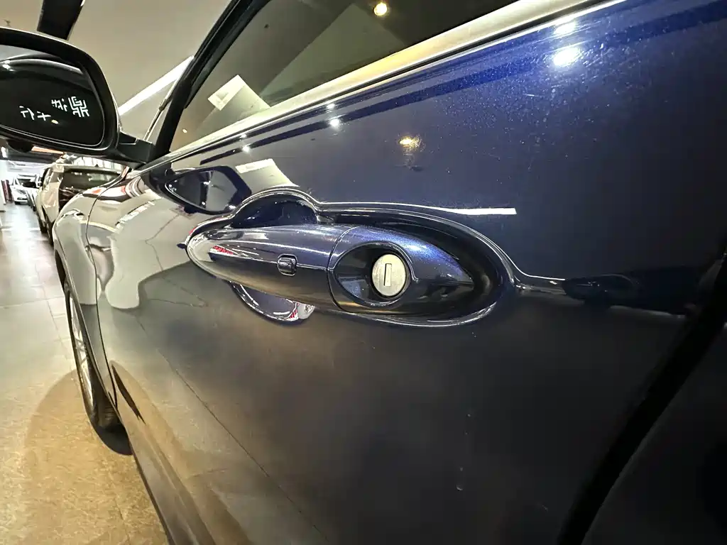 Alfa Romeo Stelvio — миниатюра 12